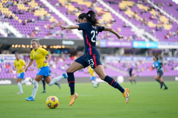 Christen Press vs Brasil. USWNT