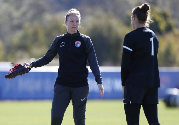 Casey Stoney y Kailen Sheridan. Vía: The San Diego Tribune