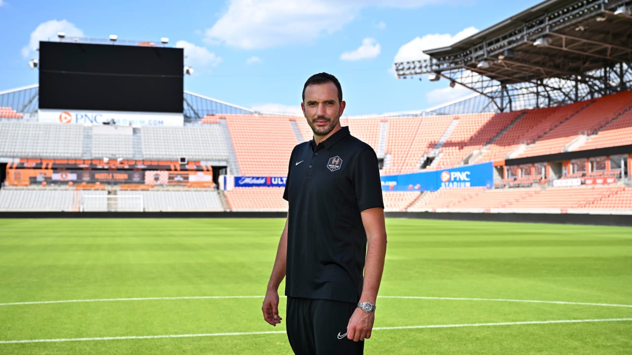 Juan Carlos Amorós NWSL